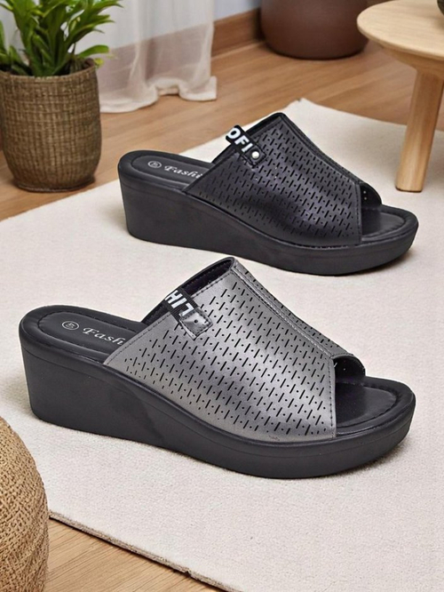 Royalfashion Жіночі шльопанці на танкетці Luna Wedge