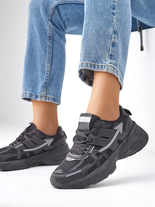 Royalfashion Жіночі спортивні кросівки на товщій підошві Beysa