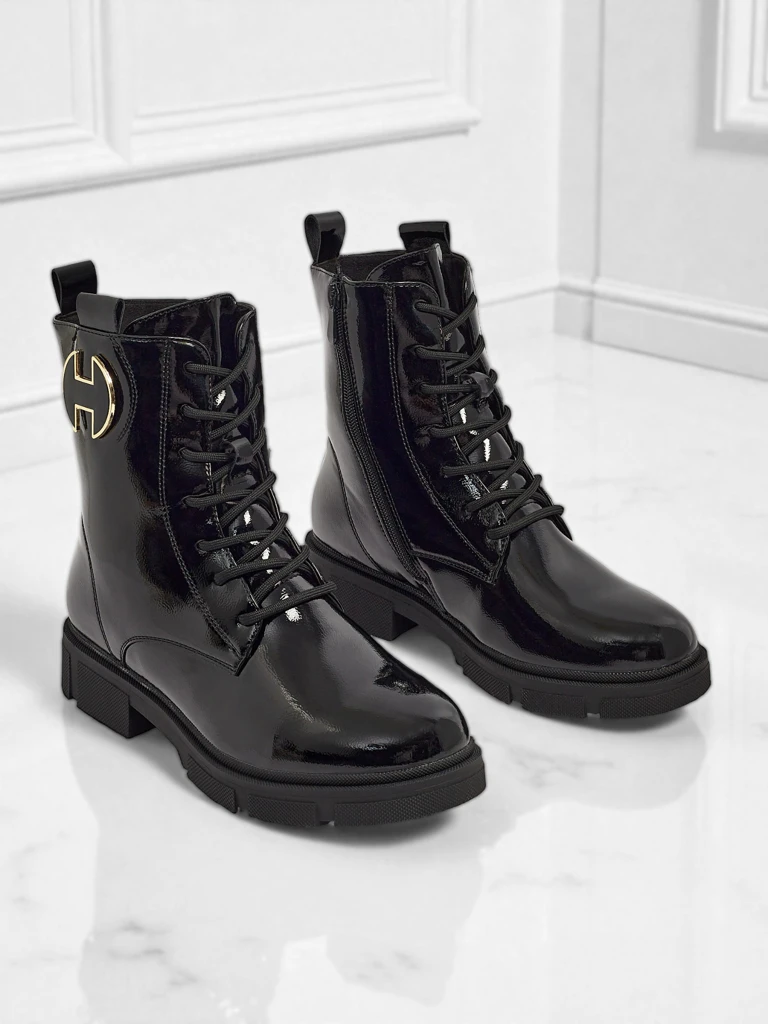 Lakované šněrovací dámské boty Kalen
