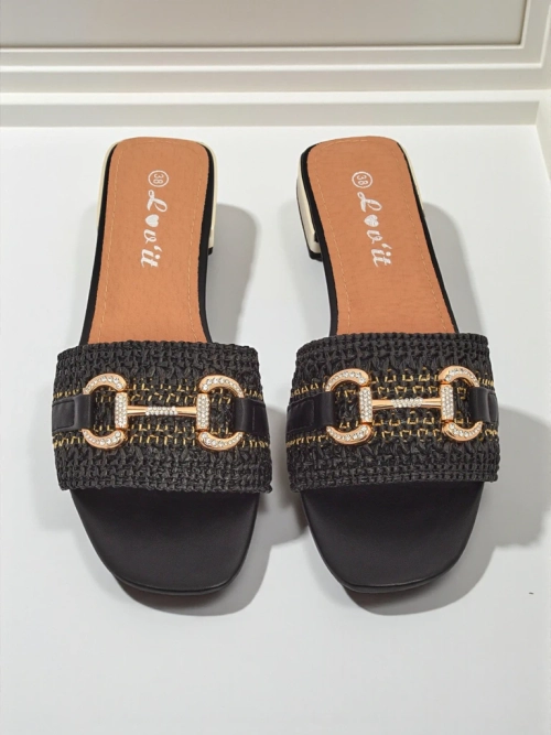 Royalfashion Жіночі шльопанці плетені з прикрасою Aeterna