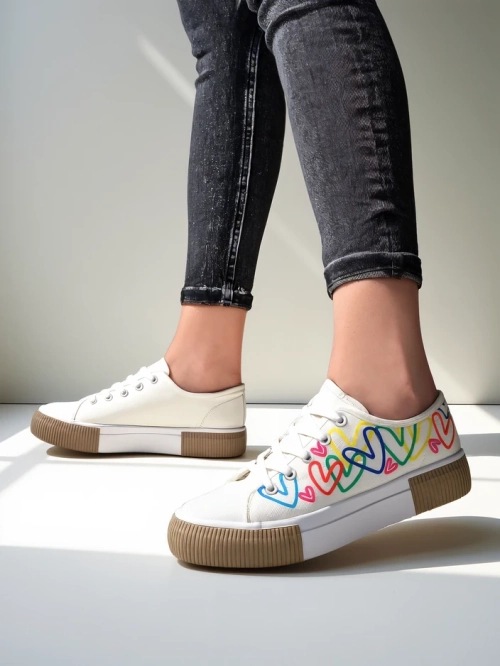 Royalfashion жіночі кросівки з принтом сердечок Sercess