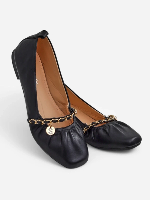 Балетки жіночі Ariadna Nero – чорні, плоскі, екологічна шкіра, золота прикраса