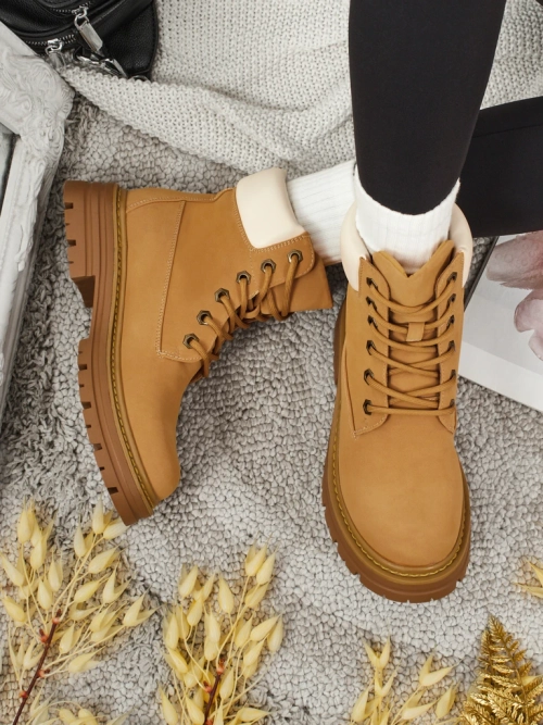 Жіночі ботильйони-трапери Avienne