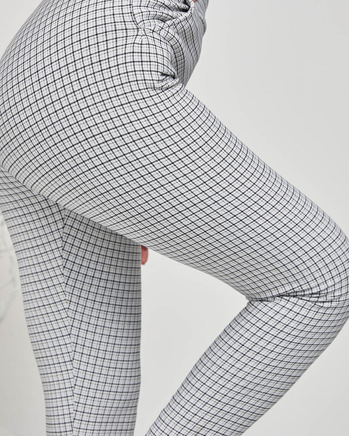 Сіро-чорні жіночі картаті лосини - Одяг