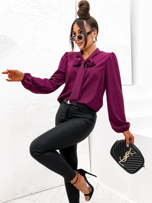 Royalfashion Жіноча блуза з бантом