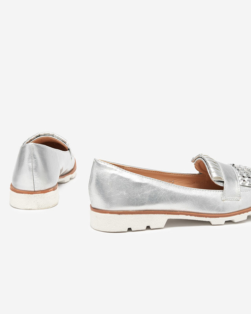 OUTLET Сріблясті лаковані лофери з форсунками Fanreso - Взуття