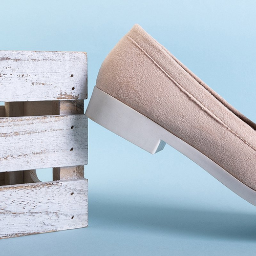 Рожеві жіночі лофери з бахромою Atrugiel