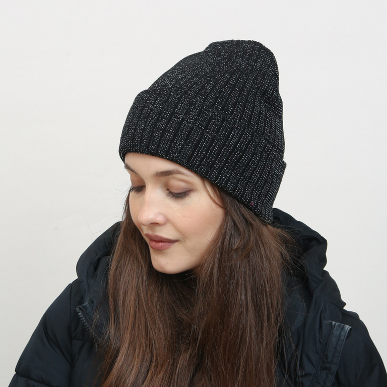 Černá dámská čepice - Doplňky