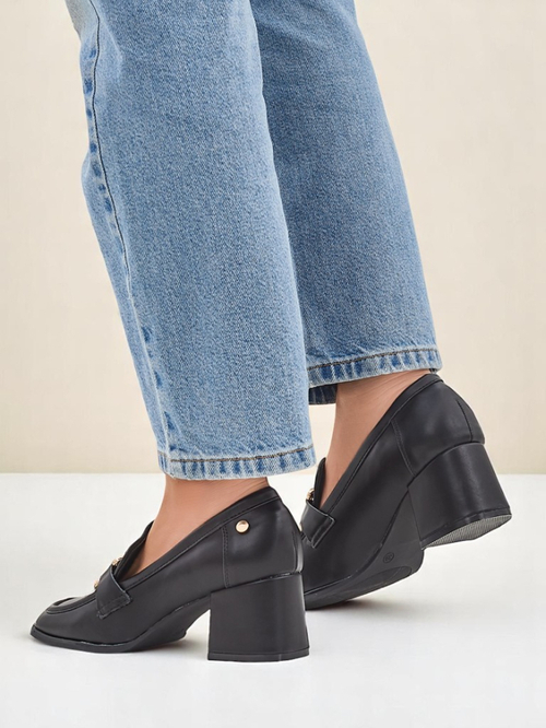 Royalfashion Жіночі лофери на низьких підборах Kamelia