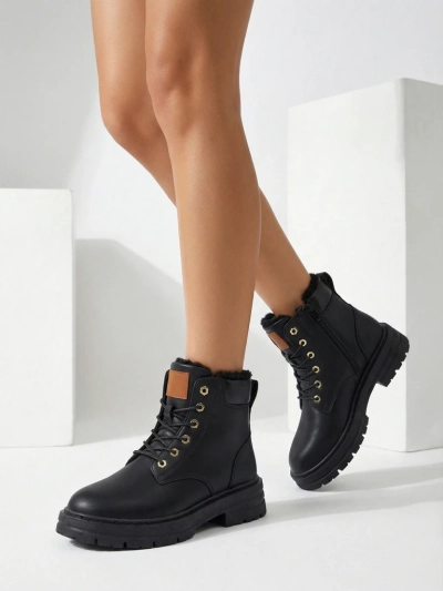 Жіночі утеплені треперні чоботи Royalfashion RADORAS