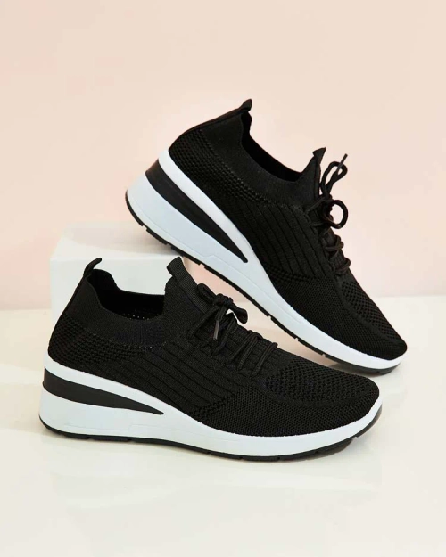 Жіночі спортивні туфлі Royalfashion з прихованим анкером Avese