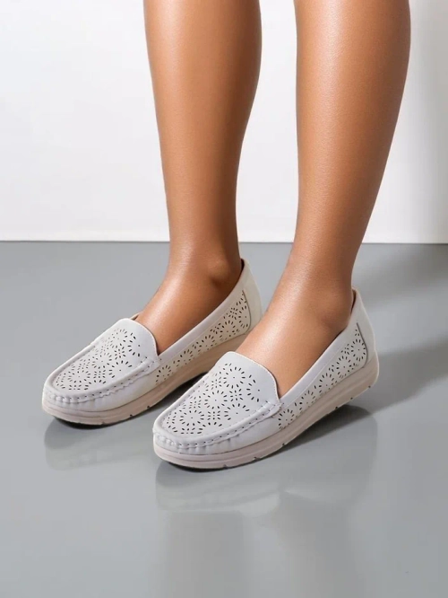 Royalfashion Жіночі перфоровані мокасини Besset