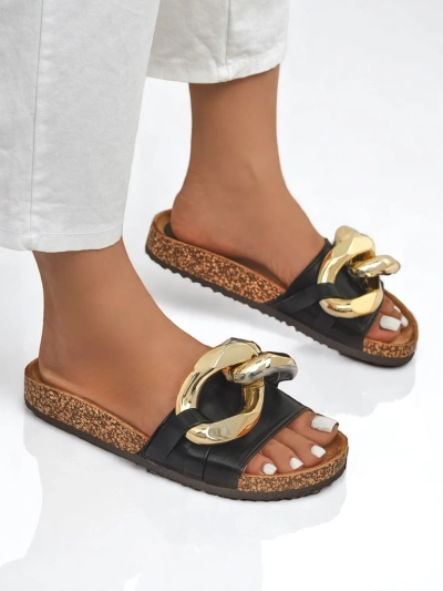 Letní pantofle Ariadne Royalfashion s velkým zlatým řetězem, černá kůže
