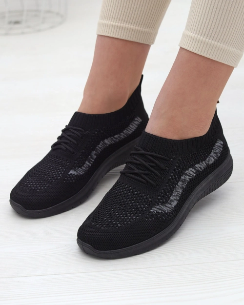 Чорні жіночі тканинні спортивні туфлі Fiabom- Footwear