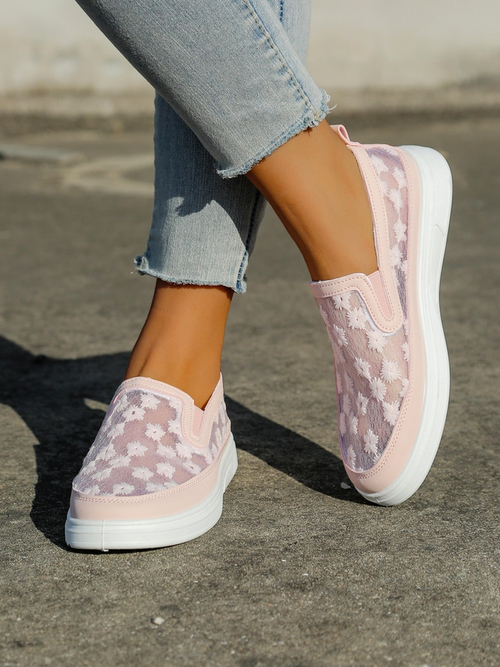 Royalfashion Жіночі сітчасті лофери з квітами Emzos