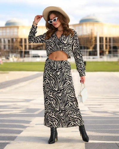 Жіночий комплект з візерунком Royalfashion
