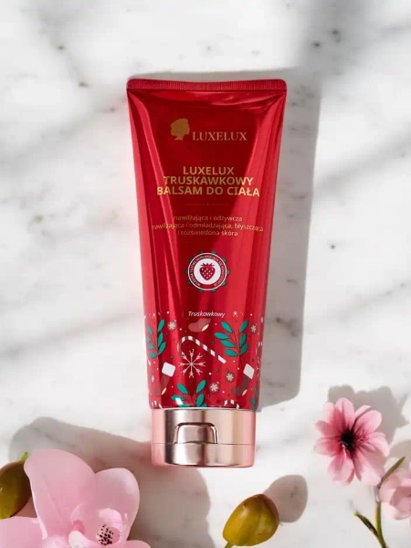 Vánoční tělový balzám Luxelux s vůní jahody 300 ml