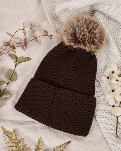 Жіноча зимова шапка Royalfashion з помпоном