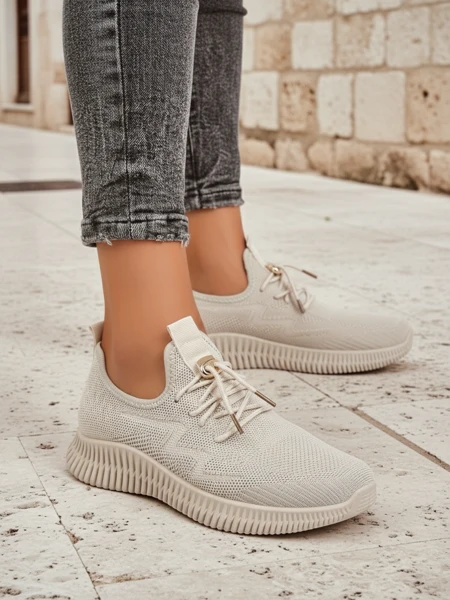 Aurelia Bianca – bílé dámské sneakersy Royalfashion na ploché podrážce