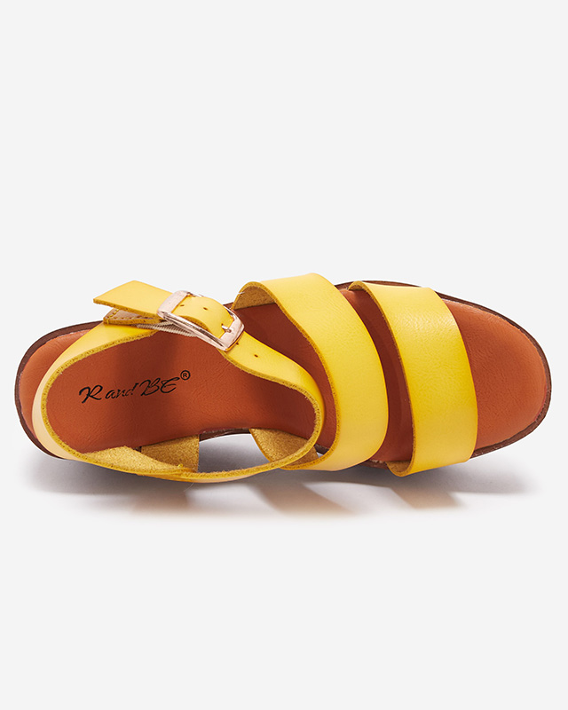 Žluté dámské sandály na klínku Asorika- Boty