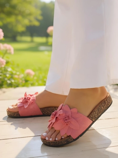 Royalfashion Dámské sandály s květinami Foules