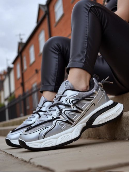 Royalfashion Жіночі кросівки Baretes