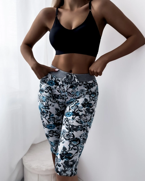 Жіночі шорти 3/4 з малюнком бірюзового білого кольору PLUS SIZE - Одяг