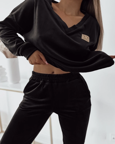 Royalfashion Dámská velurová tepláková souprava v černé barvě
