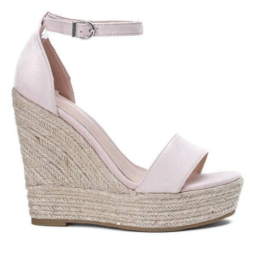 OUTLET Бежеві босоніжки на танкетці Carrie - Туфлі