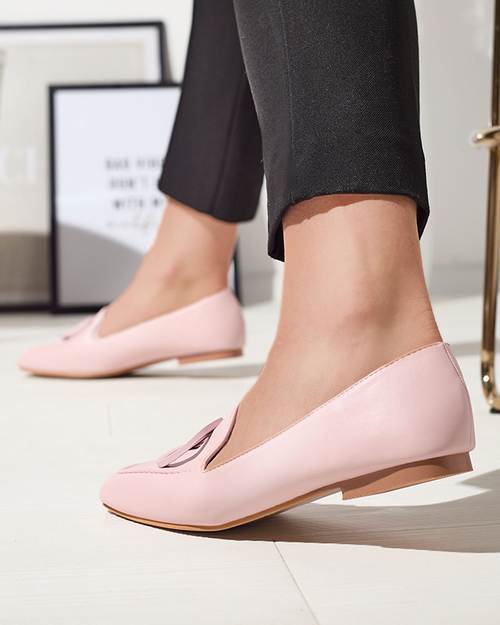 Світло-рожеві жіночі мокасини з орнаментом в тон Terika - Взуття