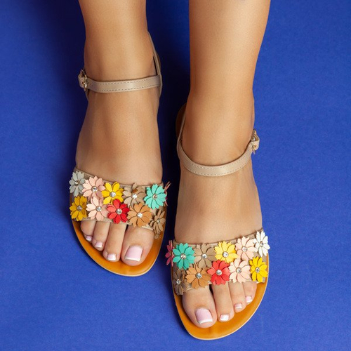 Бежеві босоніжки з квітами Kathryn- Взуття 1