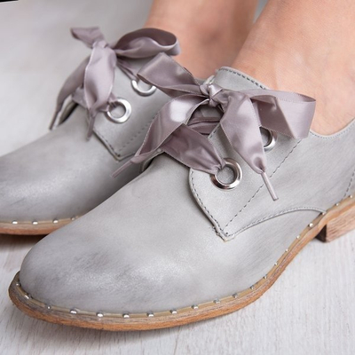 OUTLET Сірі туфлі на стрічці Zina - Взуття