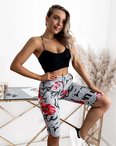 Šedočervené 3/4 dámské kraťasy s potiskem PLUS SIZE - Oblečení