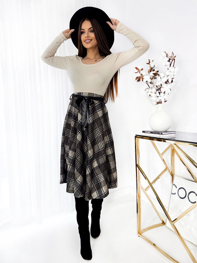 Royalfashion Šedá dámská kostkovaná midi sukně