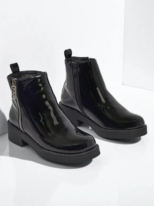 Лаковані ботильйони Calvera