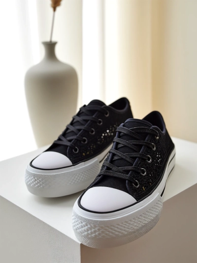 Royalfashion Жіноче перфороване кросівки Nizzet