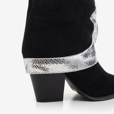 Černé kotníkové boty s ozdobným zapínáním Acilip- Footwear