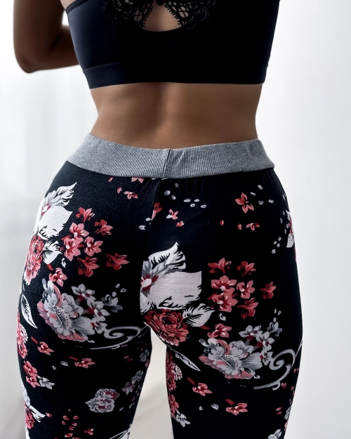 Жіночі шорти 3/4 чорно-рожеві PLUS SIZE - Одяг