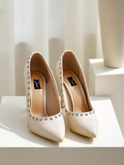 Royalfashion Жіночі туфлі на шпильках з Studs Koscalle