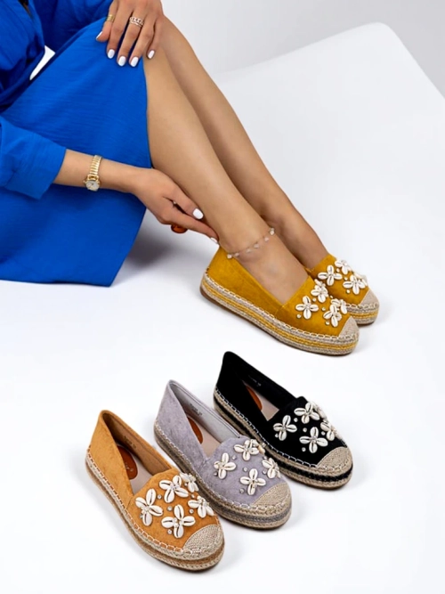 Чорні жіночі еспадрильї з оздобленням Izira