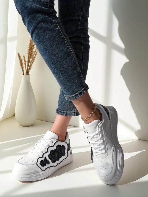 Royalfashion Жіночі кросівки з декоративним верхом Nendales