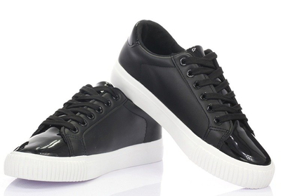 Czarne, sportowe buty - Obuwie