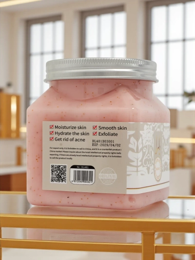 Drobnoziarnisty peeling do twarzy i ciała Berries