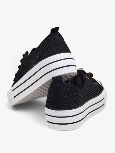 Royalfashion Жіночі перфоровані кросівки з декораціями Osdo