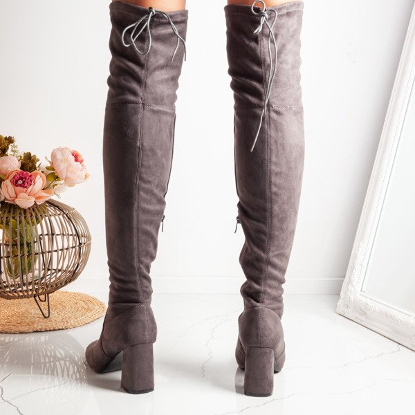 Szare kozaki na słupku Florita - Obuwie