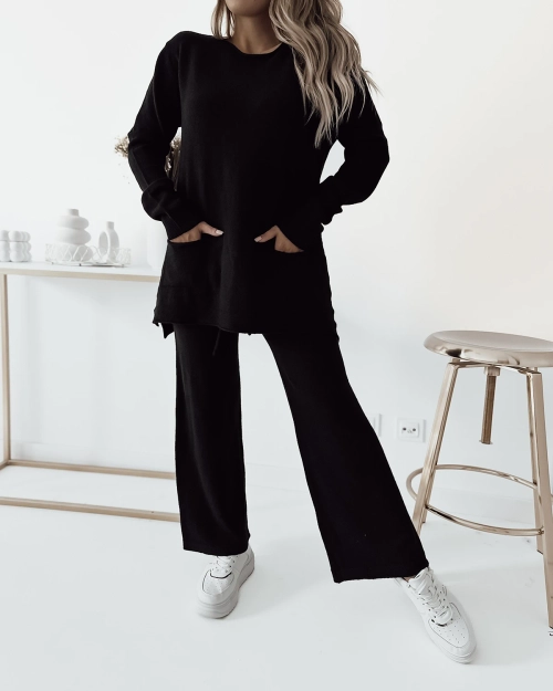 Жіночий комплект светрів Royalfashion чорного кольору