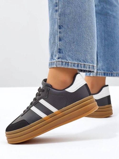 Royalfashion Жіночі спортивні кросівки з гумовою підошвою Allexx