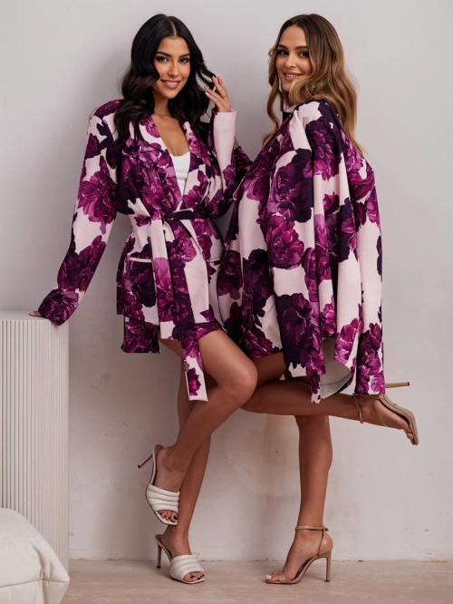 Royalfashion Жіночий квітковий комплект з зав'язаним піджаком та шортами