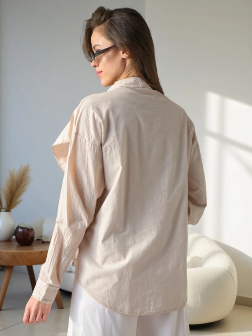 Royalfashion Котонова сорочка, прикрашена рюшем та з ґудзиками