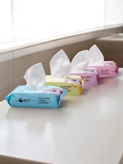 Mini zvlhčující ubrousky 8KS X 8 JEDNOTEK.